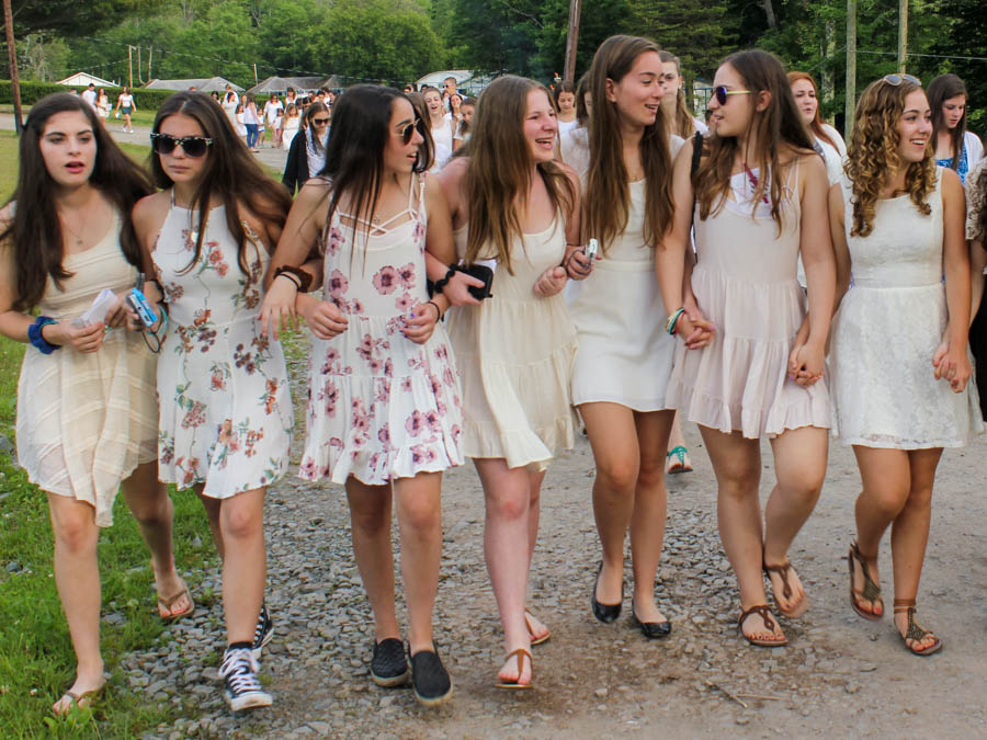girls-white-dresses.jpg